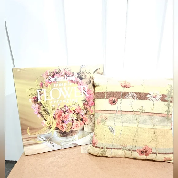 NWOT Southern Living Simple Flower Arranging Book & Italian Decorative Pillow - Picture 11 of 11